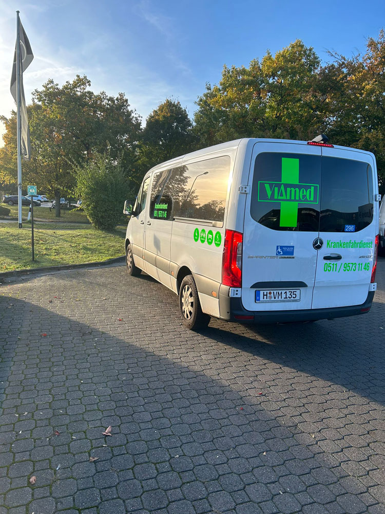 ViamedGO Hannover & Umgebung Krankenfahrdienst Rollifahrten Liegendtransport Tragestuhl in Hannover - Logo